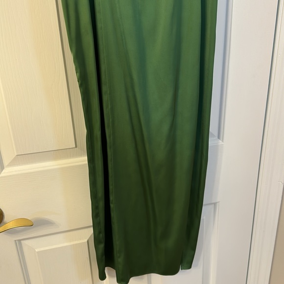 The A&F Camille Midi Dress - Picture 7 of 15